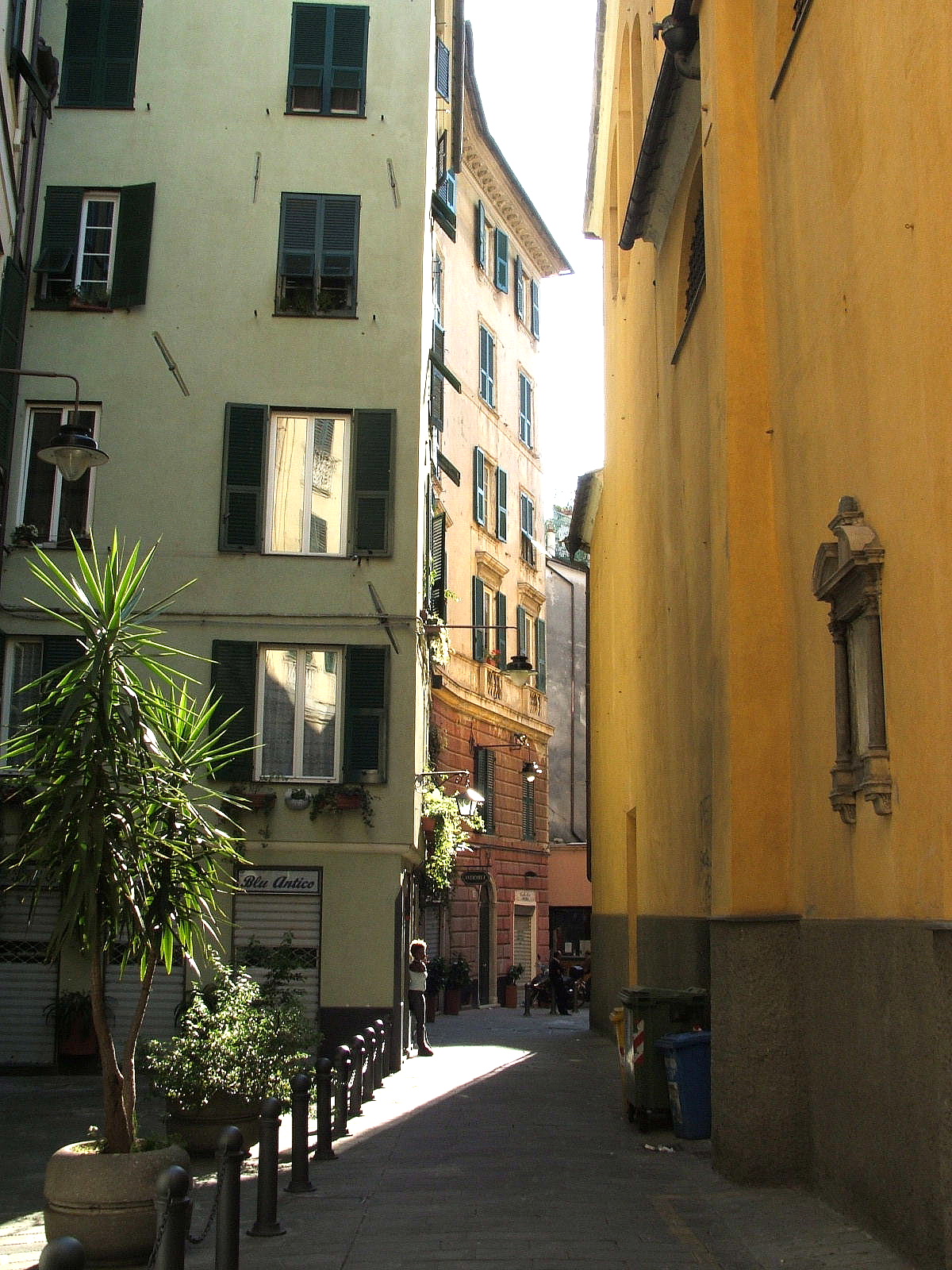 Bio Erboristeria — Punto di interesse a Genova, Genova