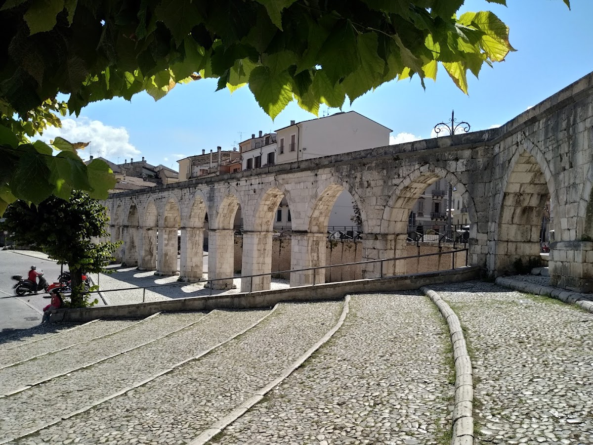 Acquedotto Medievale