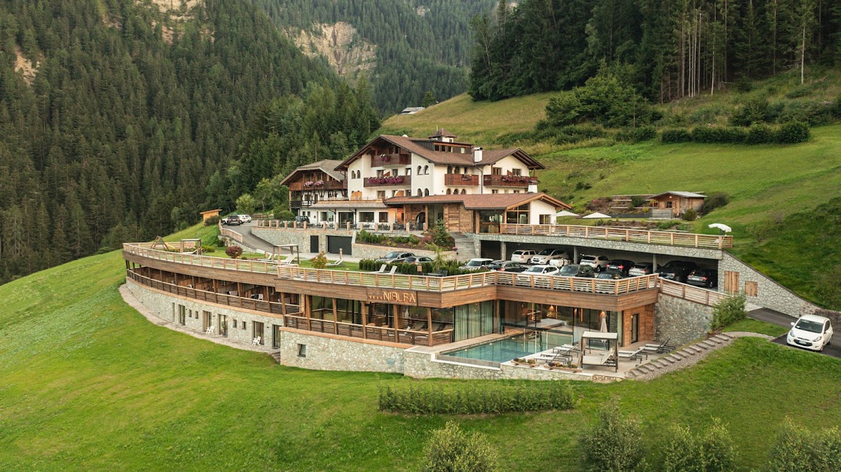 Hotel Niblea Dolomites — Punto di interesse a Ortisei, Bolzano