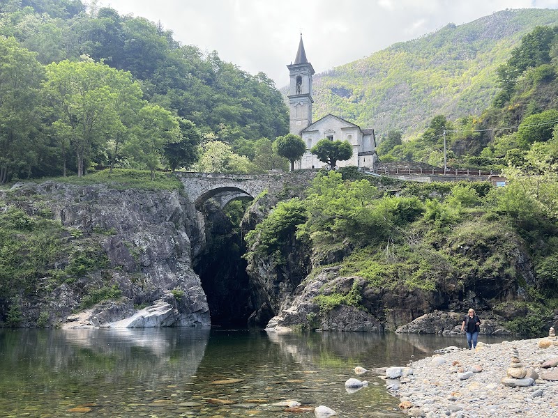 Chiesetta di Sant'Anna — Punto di interesse a Cannobio, VCO