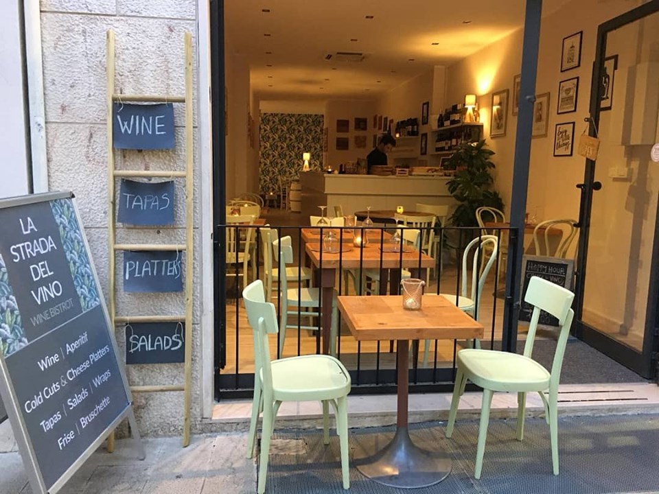 La Strada Del Vino Wine Bistrot — Ristorante a Lecce, Lecce