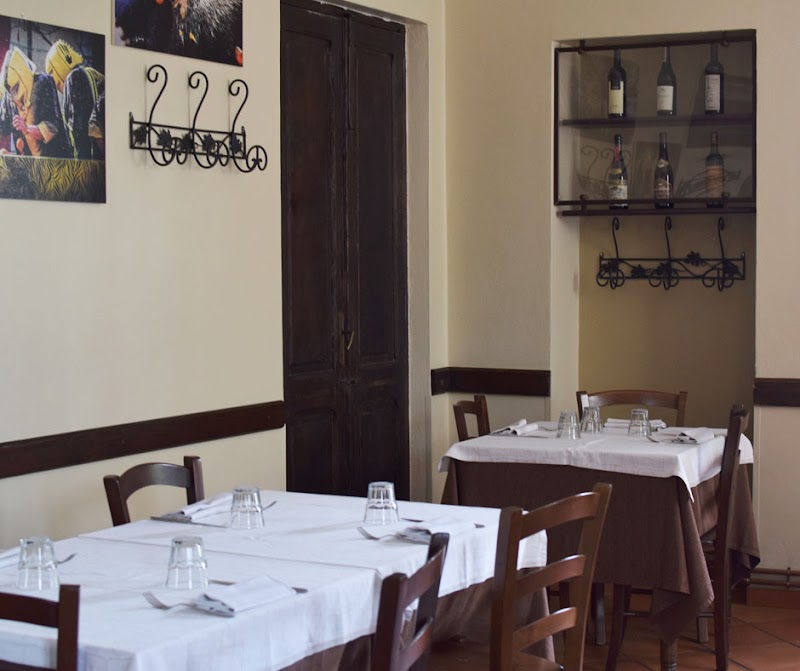 Trattoria San Giovanni — Ristorante a Ivrea, Torino