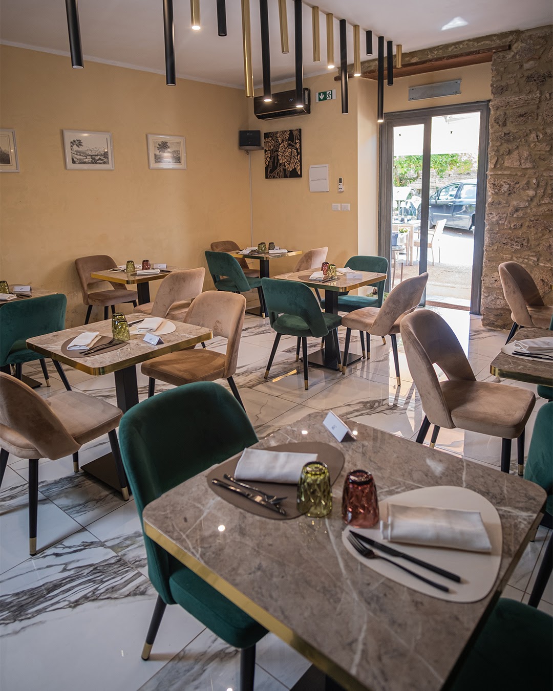 Zymi Paestum — Ristorante a Paestum, Salerno