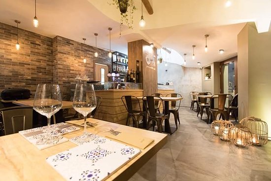 100METRICUBI — Ristorante