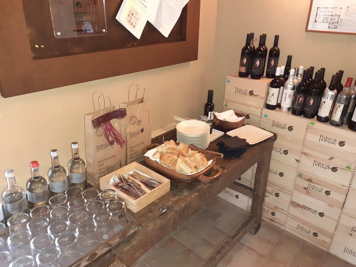 Enoteca Pomaio