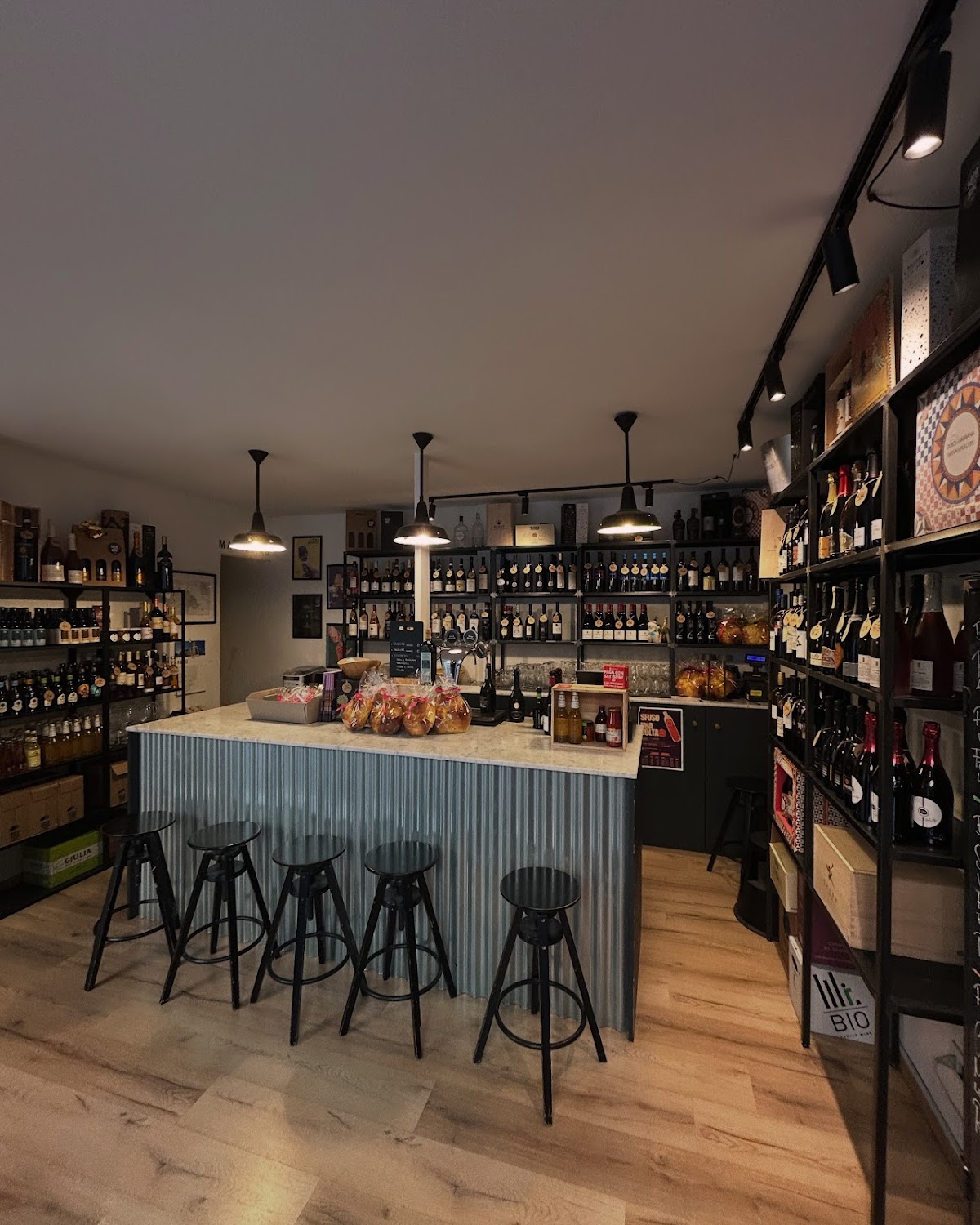 Enoteca Morbin - Vini e Birra a Trieste — Ristorante a Trieste, Trieste