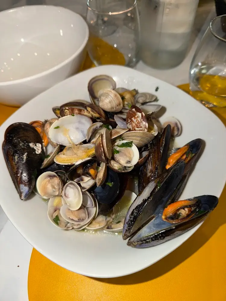 Capicchione - Trattoria di mare — Ristorante a Salerno, Salerno