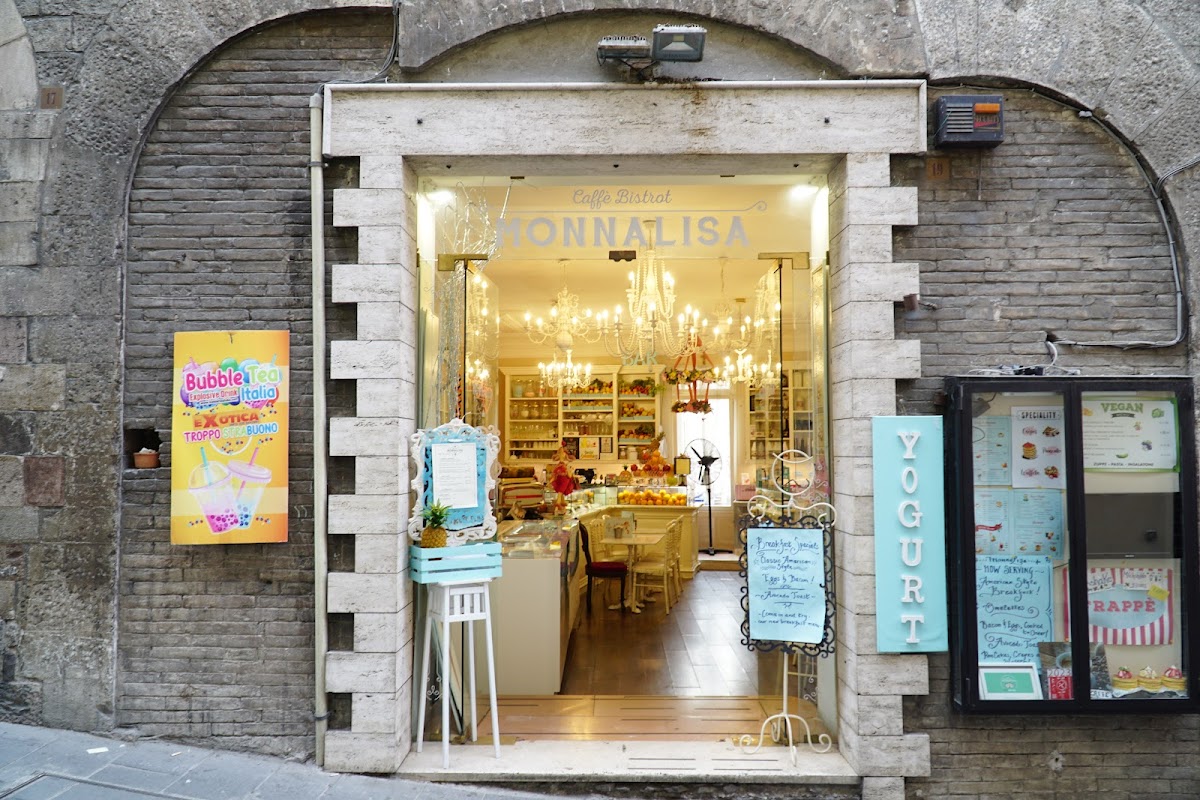 Monnalisa Caffè Bistrot — Ristorante a Assisi, Perugia