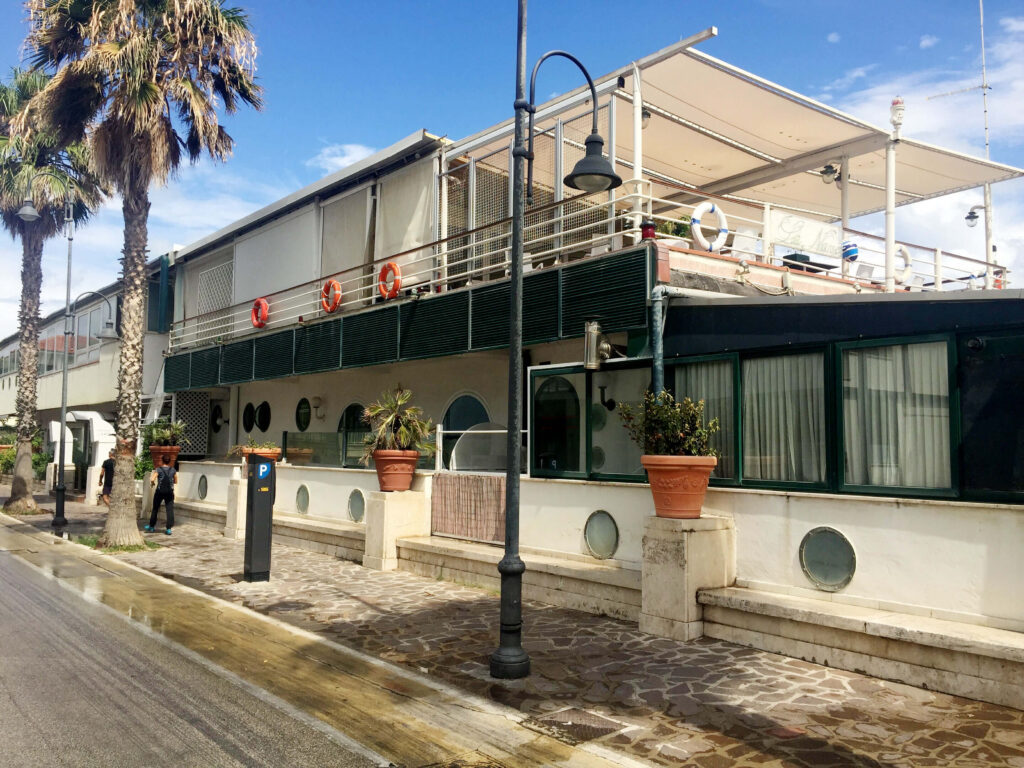La Nave — Punto di interesse a Pescara, Pescara