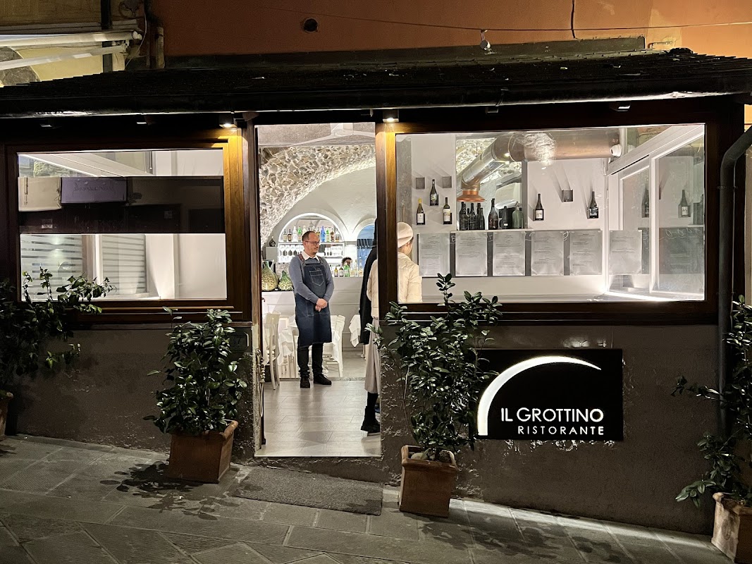 Il Grottino — Ristorante a Riomaggiore, La Spezia