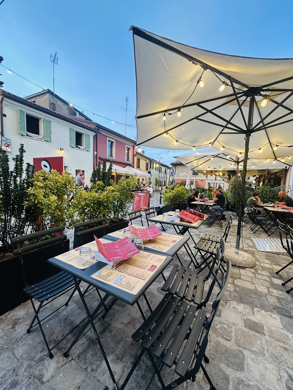 Fradiavolo Pizzeria - Rimini — Ristorante a Rimini, Rimini