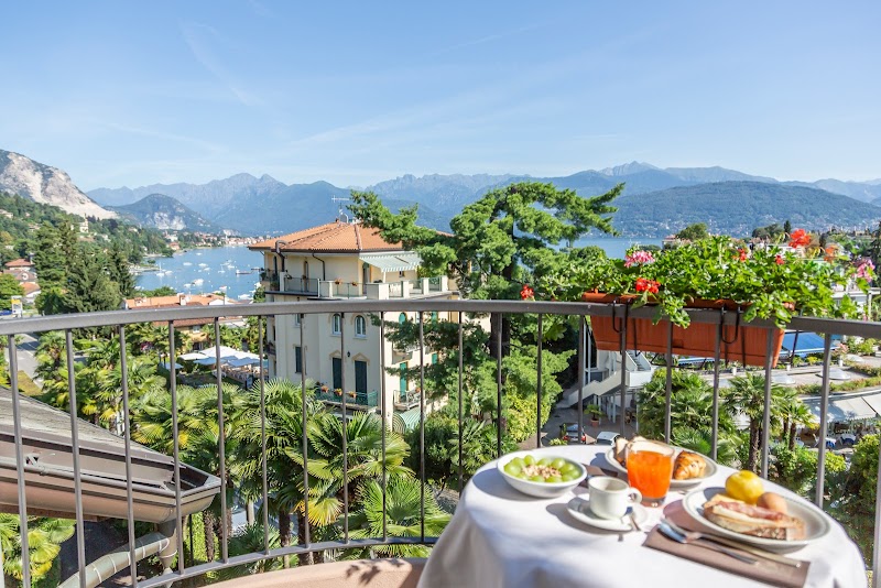 Hotel Della Torre — Ristorante a Verbania, VCO