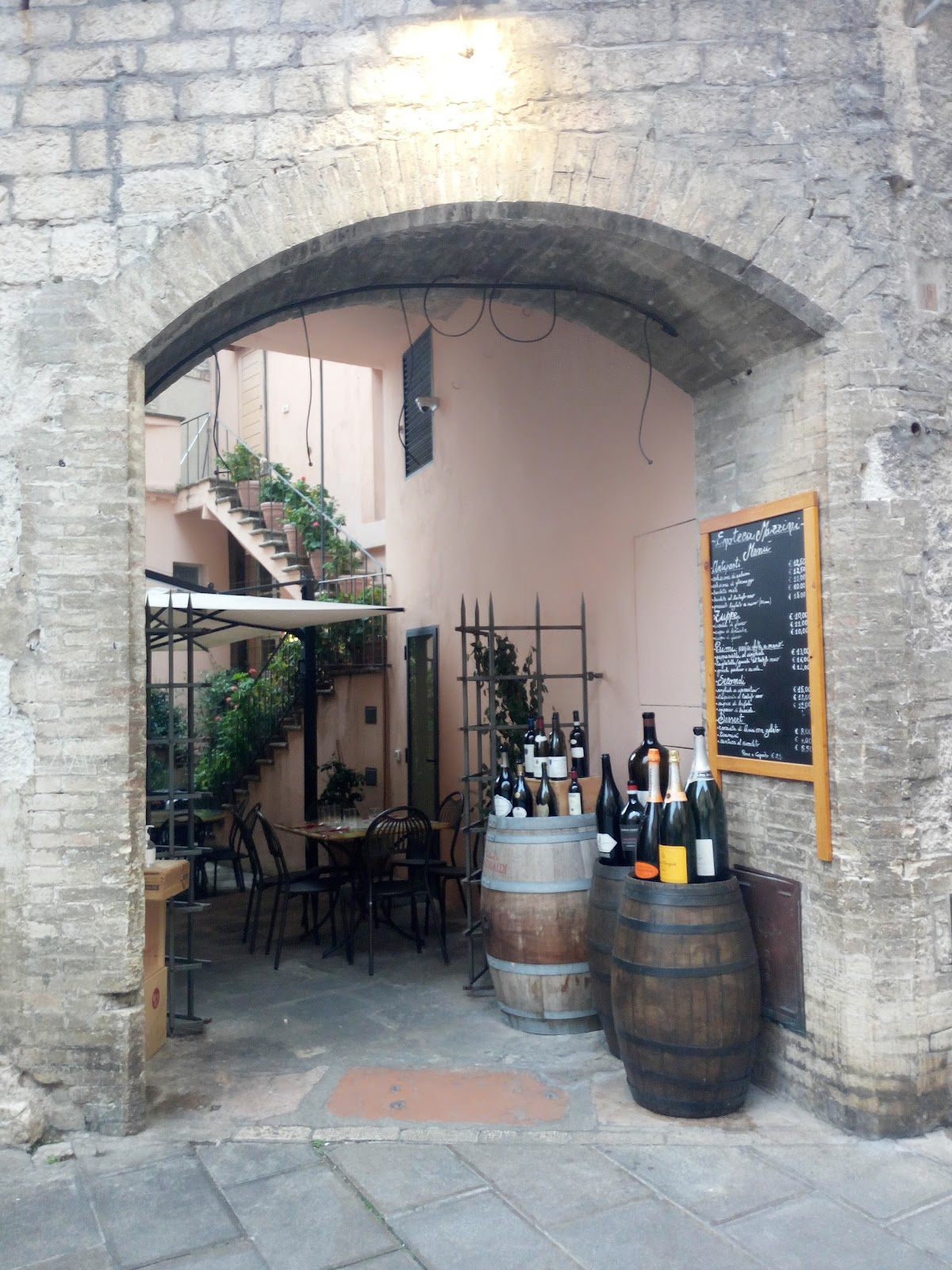 Caffè Duomo ASSISI — Ristorante a Assisi, Perugia