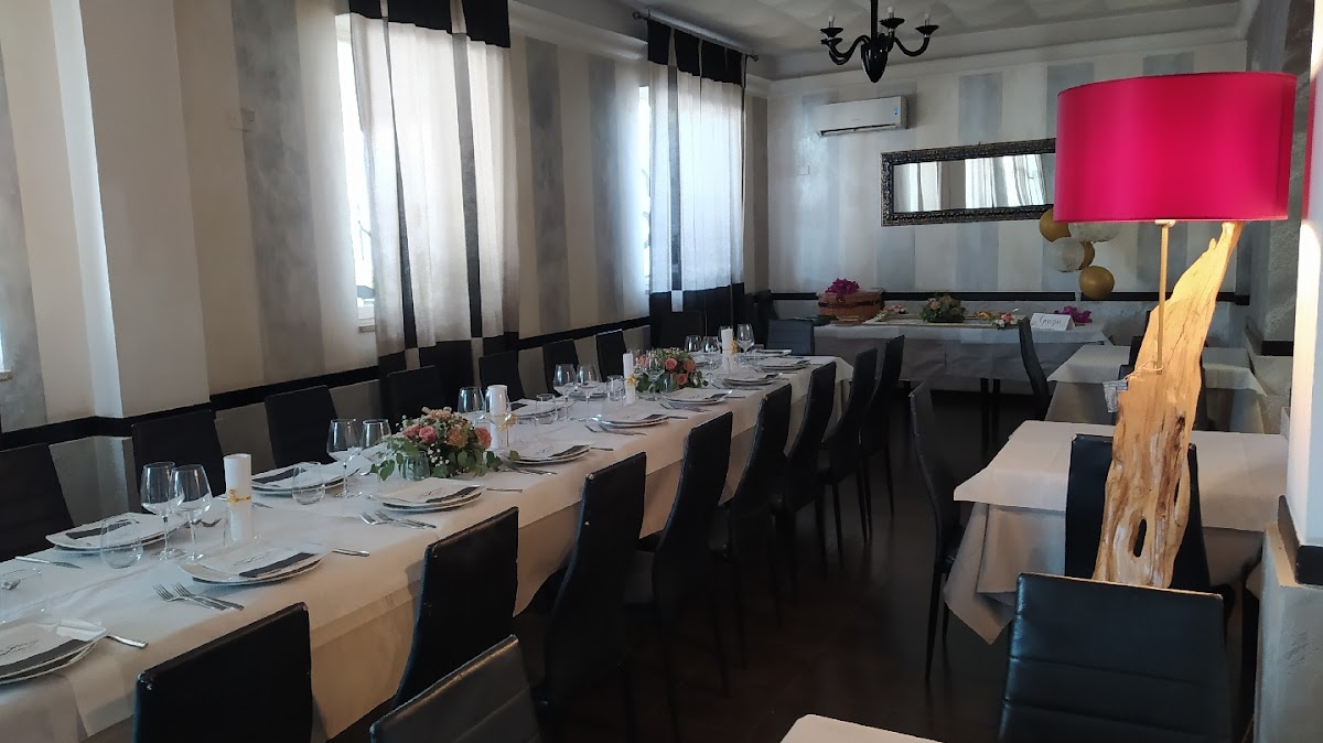 La Nuova Costa — Ristorante a Bosa, Oristano