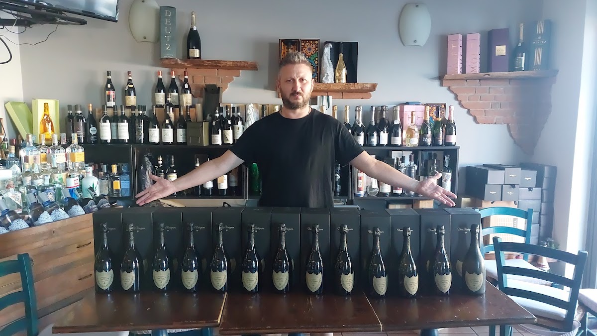 Caffè Vineria Hoplà bar enoteca Hopla — Ristorante a Piacenza, Piacenza