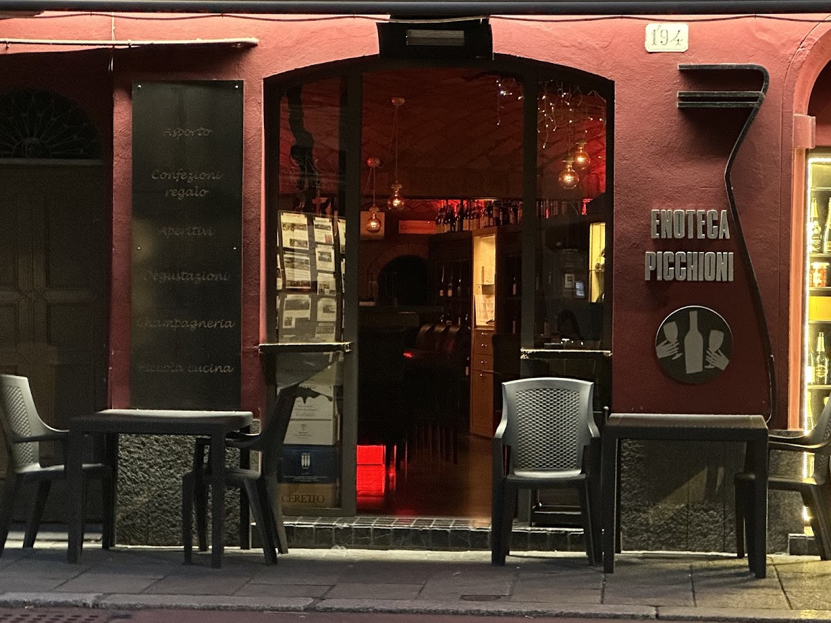 Enoteca Picchioni — Ristorante a Piacenza, Piacenza