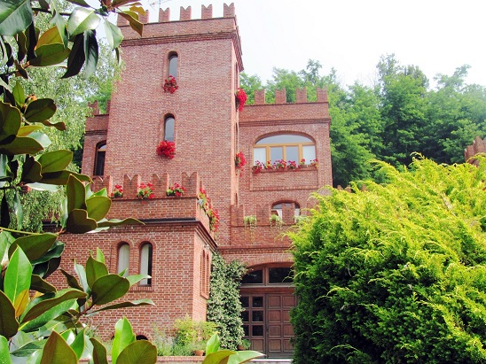 Cantine Del Castello Di Conti Elena - Anna E Paola Snc — Ristorante a Orta San Giulio, Novara