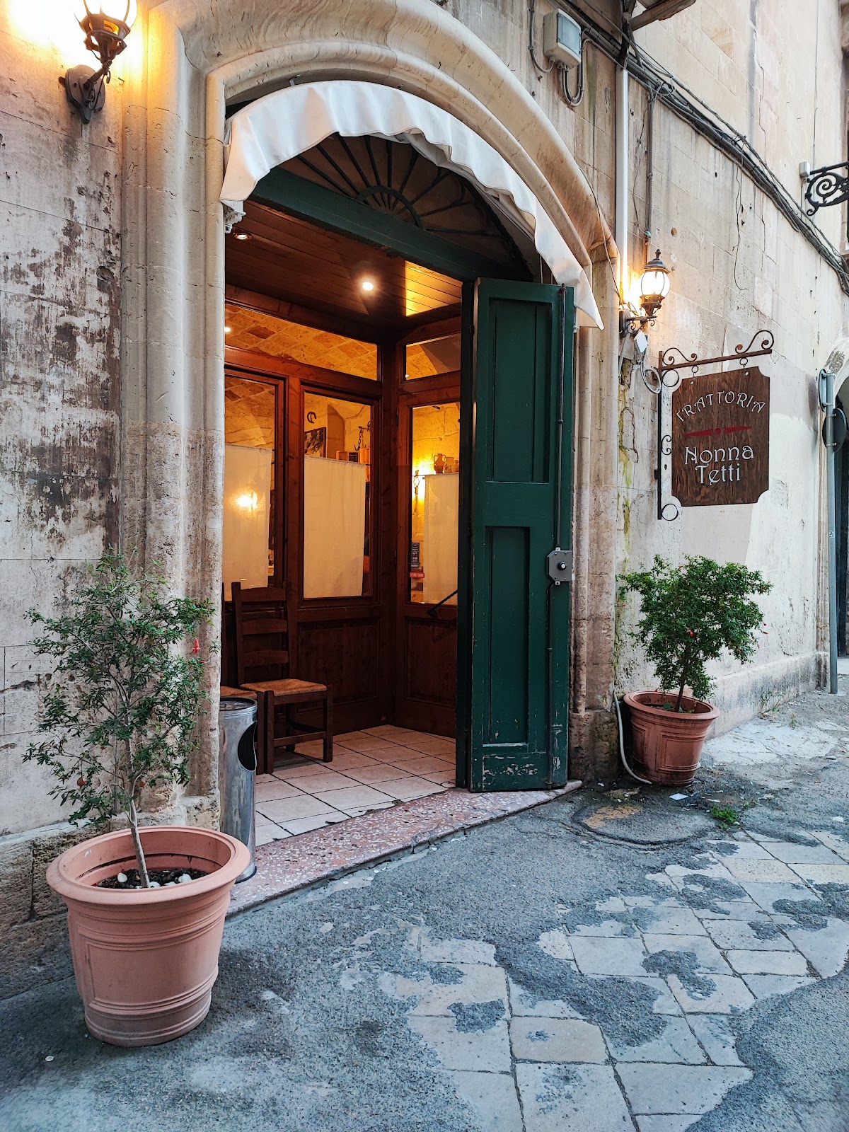 Trattoria Nonna Tetti — Ristorante a Lecce, Lecce