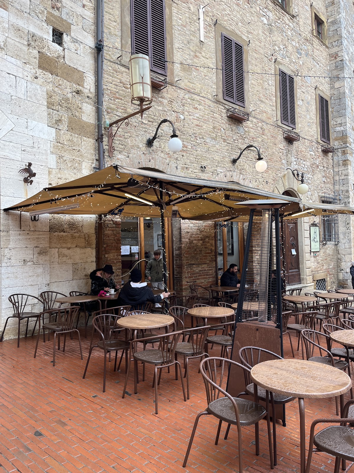 Bar La Cisterna — Ristorante a San Gimignano, Siena