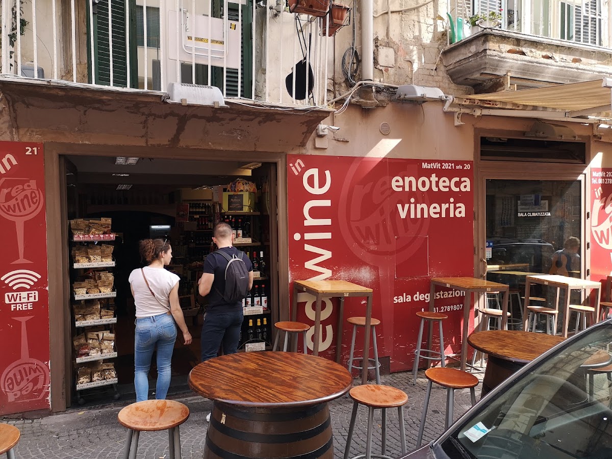 Antica Vineria Napoletana — Ristorante a Napoli, Napoli