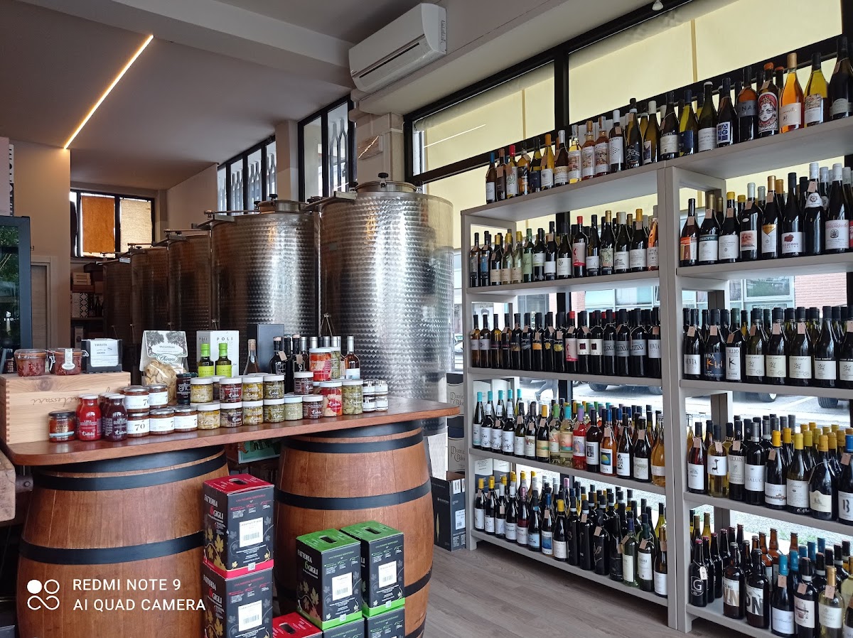VINOteca di Poli Erika — Ristorante a Bassano del Grappa, Vicenza