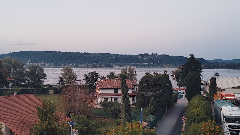 SIRIO Hotel — Ristorante a Arona, Novara