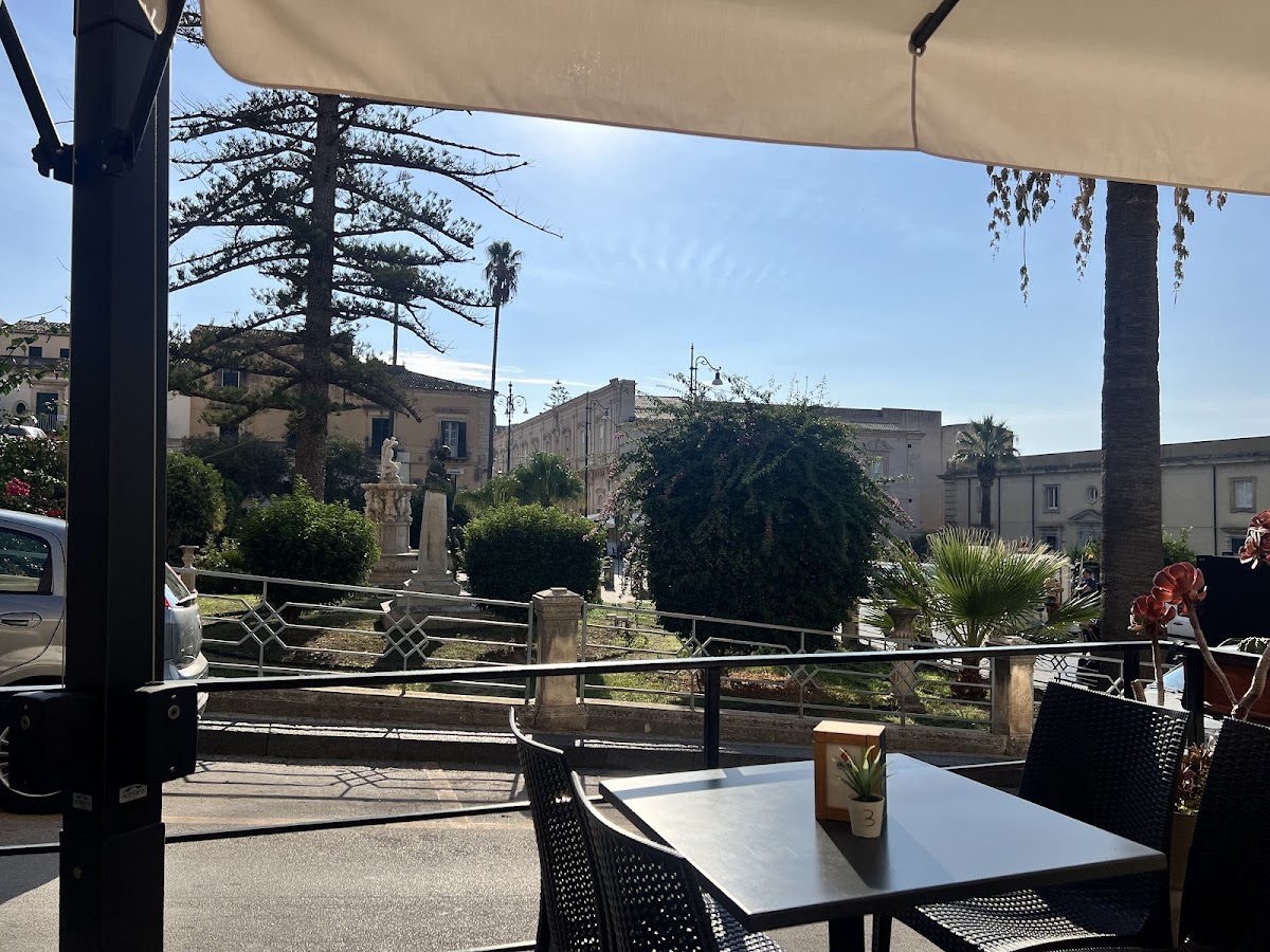 Caffè XVI Maggio — Ristorante a Noto, Siracusa