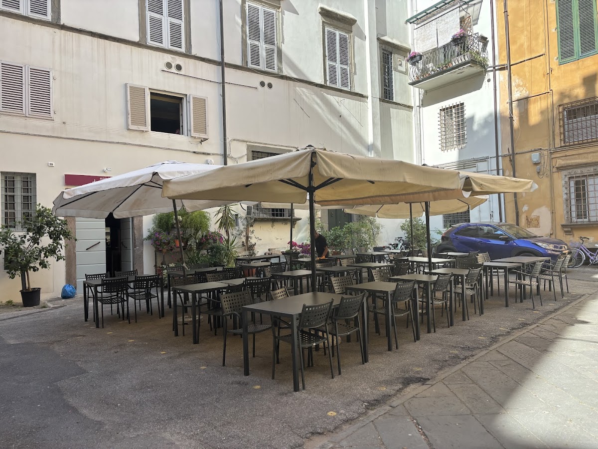 Osteria da Pasqualino Gubitosa — Ristorante a Lucca, Lucca