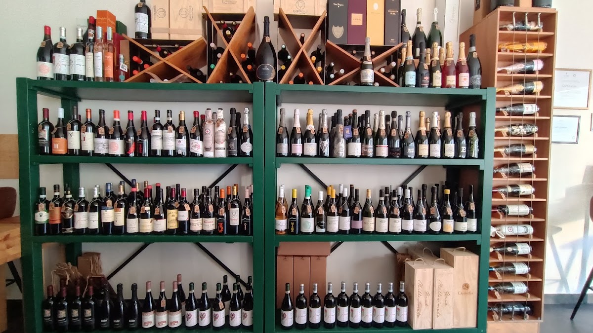 SUPERBAR ENOTECA WINE BAR — Ristorante a Bergamo, Bergamo