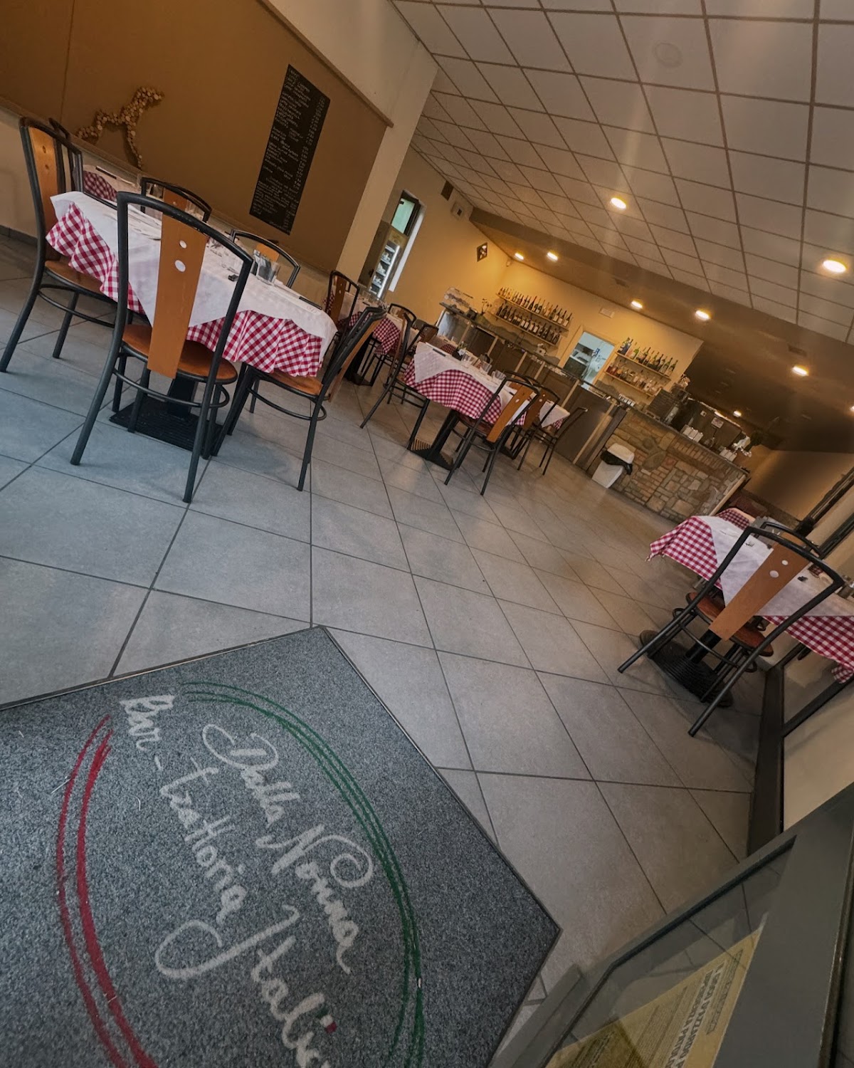 DALLA NONNA TRATTORIA ITALIANA E BAR — レストラン in Bellagio, Como