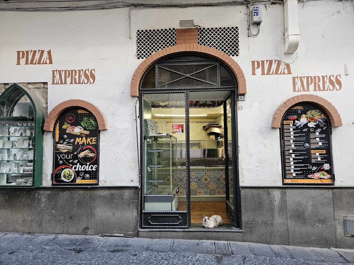 Pizza Express — Ristorante a Amalfi, Salerno