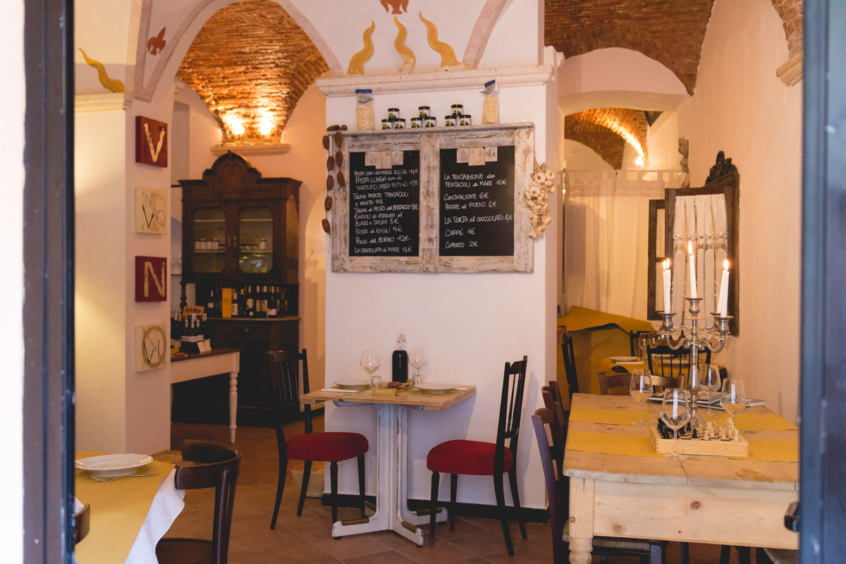 Divino Enoteca Osteria Bar Ristorante Finale Ligure
