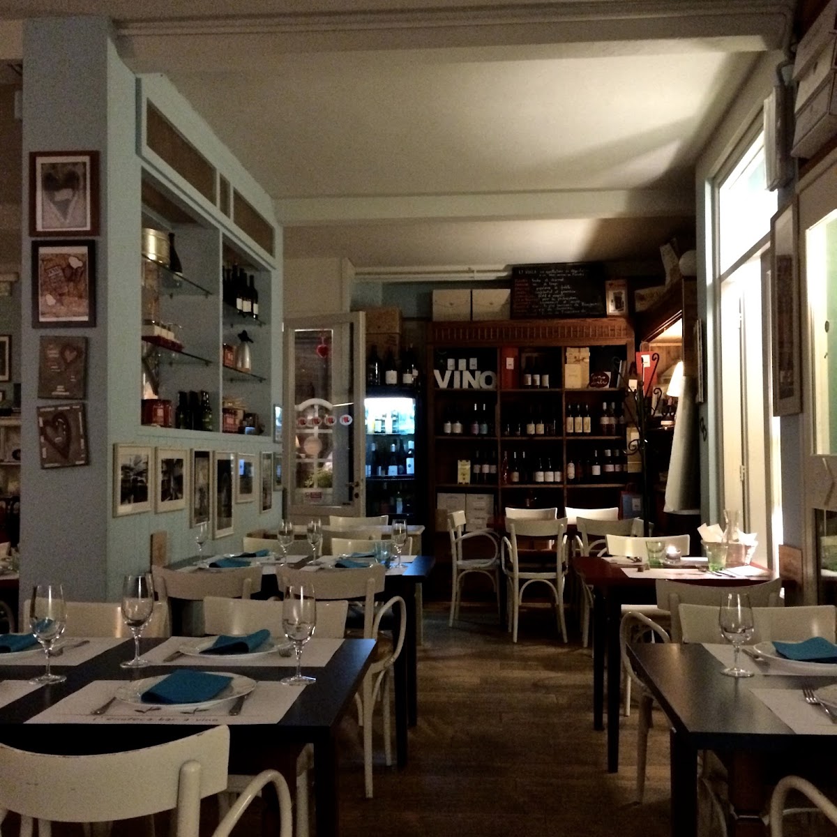 Enoteca Bar a Vino di Rossi Giuseppe — Ristorante a Civitanova Marche, Macerata