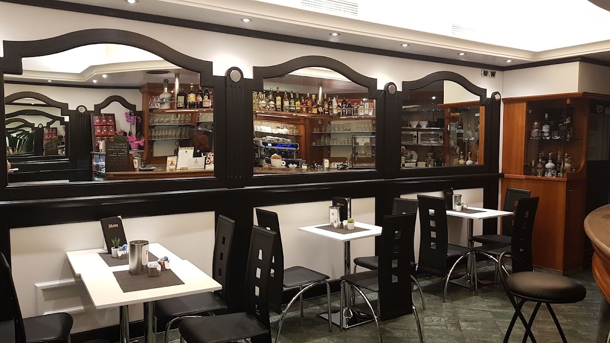 Luna's Cafè — Ristorante a Bolzano, Bolzano