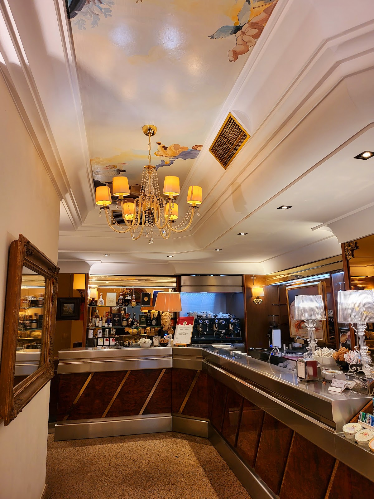 Pasticceria Vannelli — Restaurant in Cortona, Arezzo