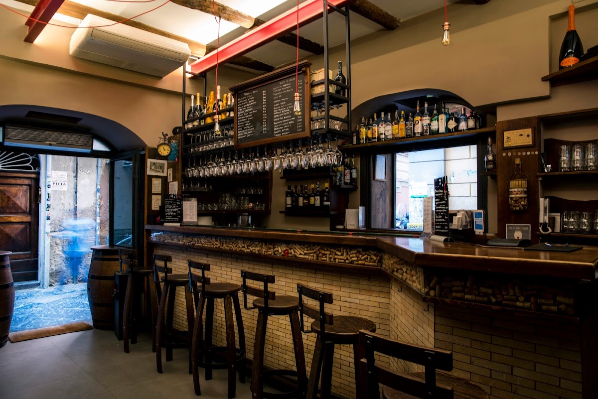 Enoteca Belledonne — Ristorante a Napoli, Napoli
