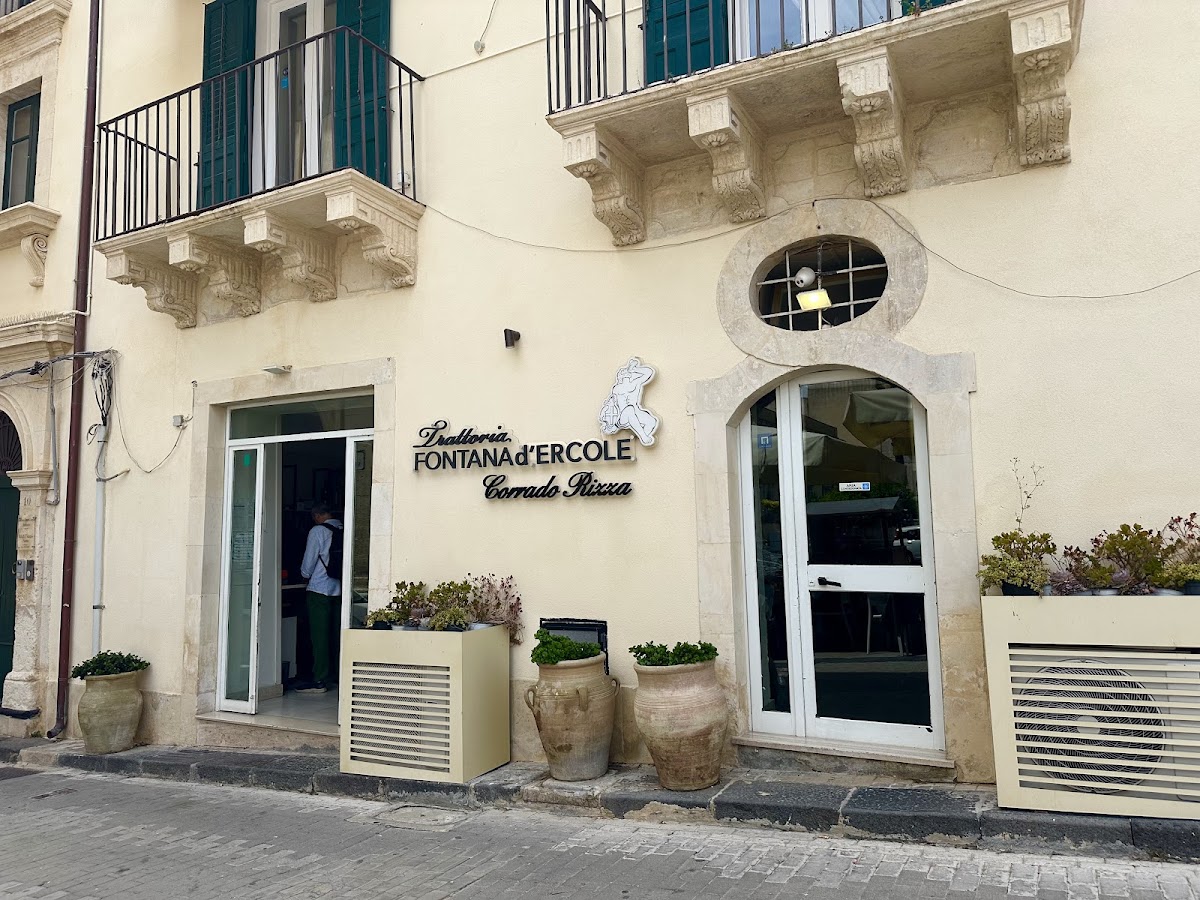 Trattoria ''Fontana d'Ercole'' — Ristorante a Noto, Siracusa