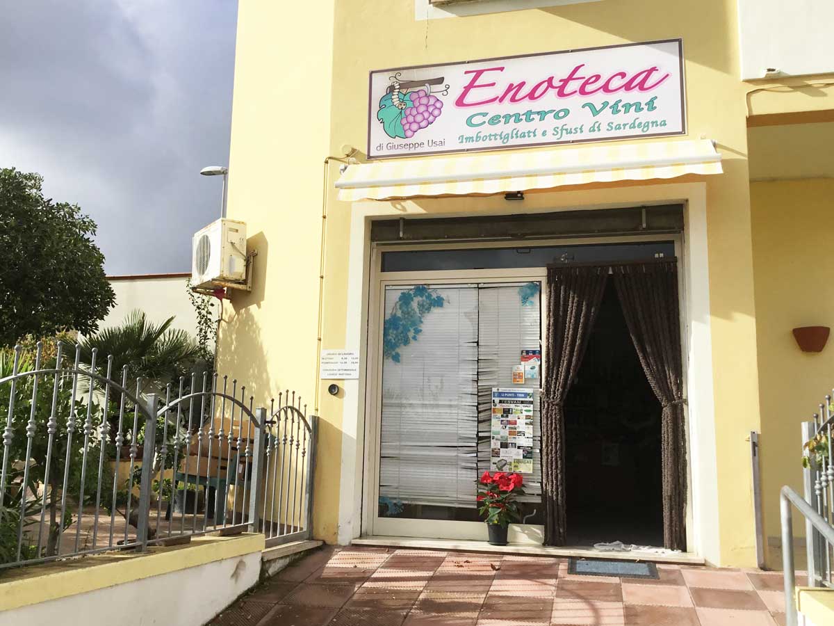 Enoteca Centro Vini di Giuseppe Usai — Ristorante a Sassari, Sassari