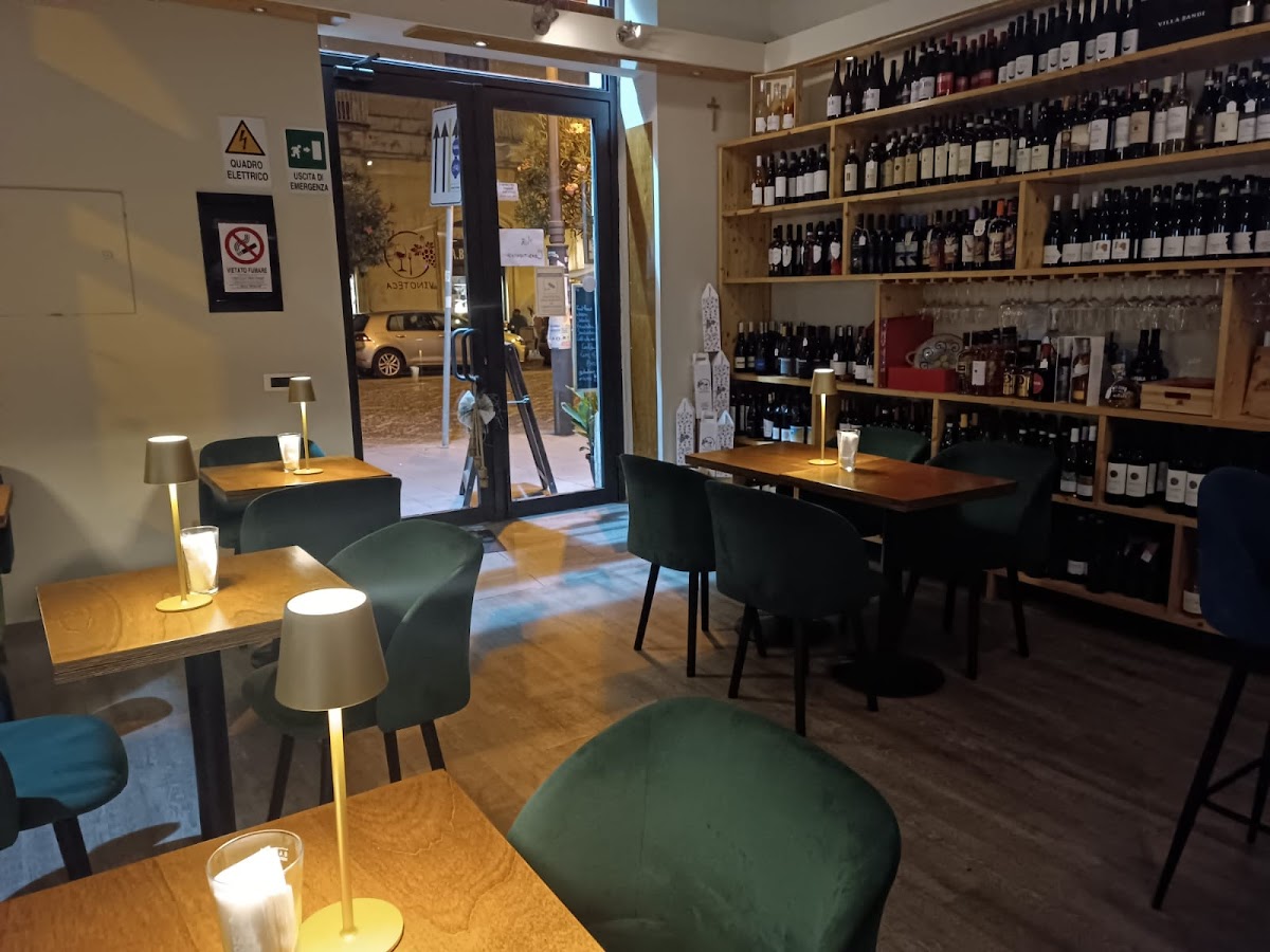 Vinoteca — Restaurant in Siracusa, Siracusa