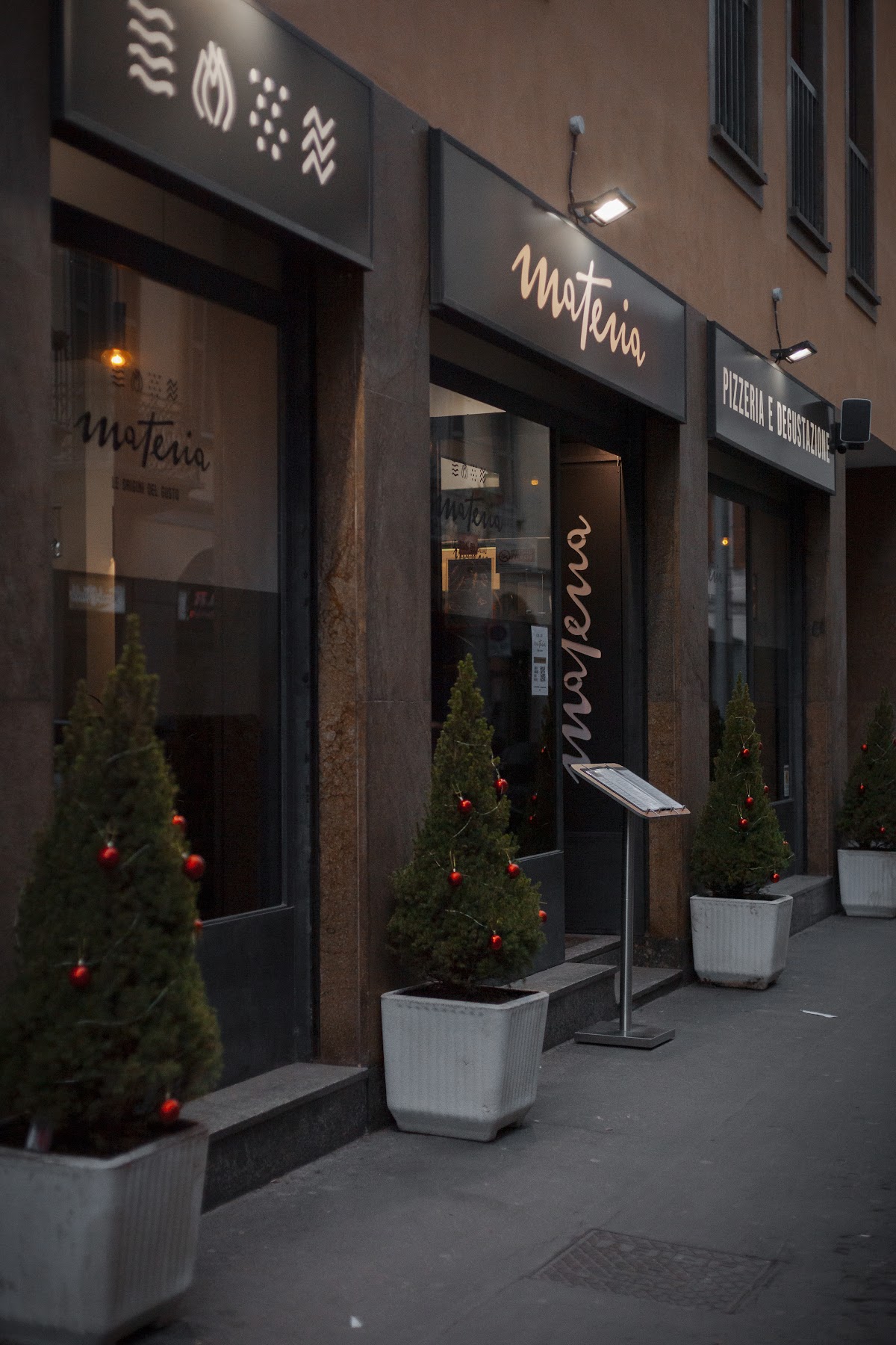 MATERIA PIZZERIA - MILANO CENTRO — Ristorante a Milano, Milano