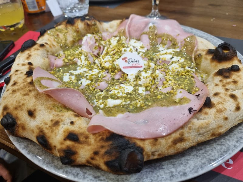 Delia's Pizza — Ristorante a Pinerolo, Torino