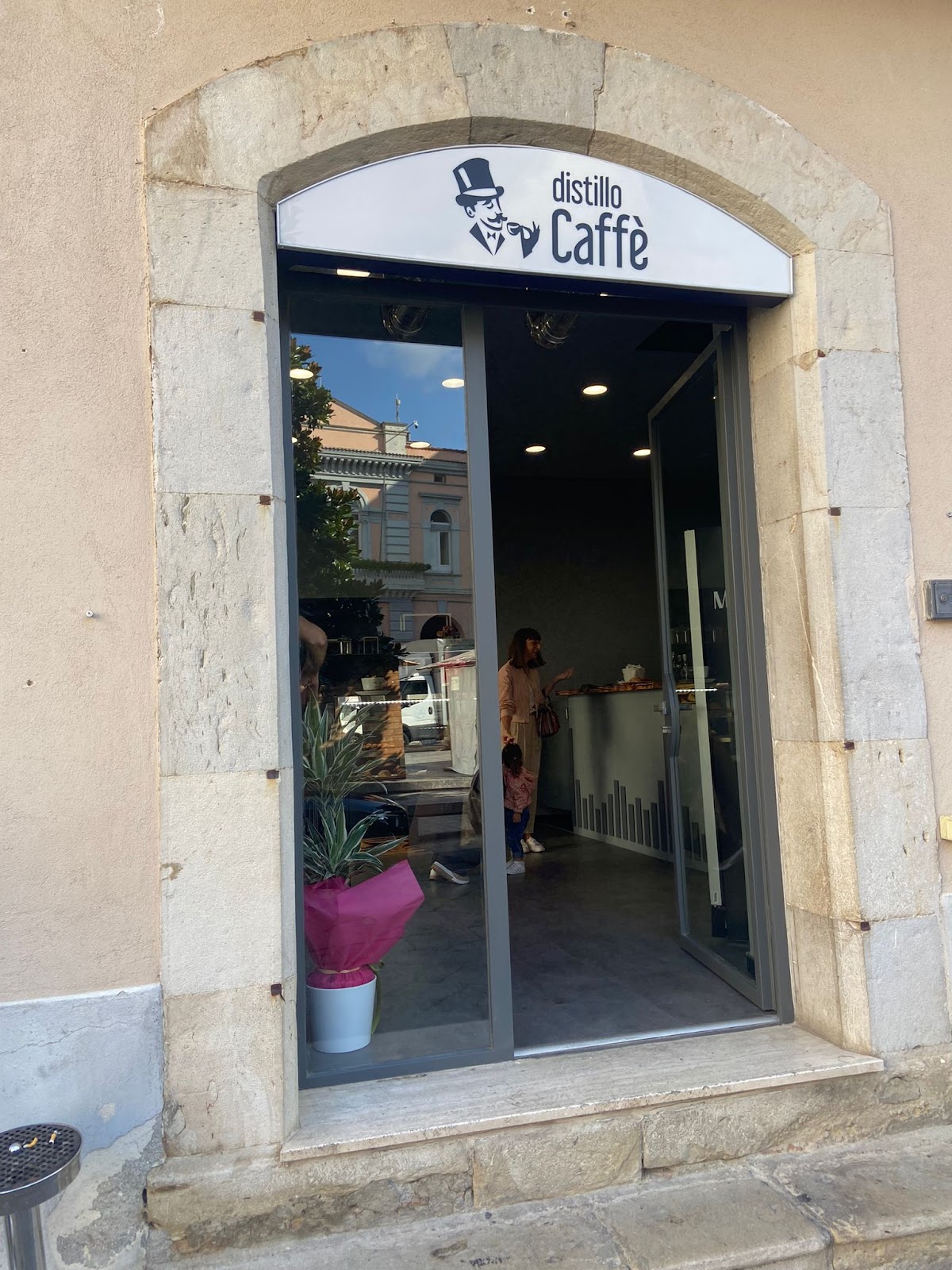 Distillo Caffè — Ristorante a Potenza, Potenza