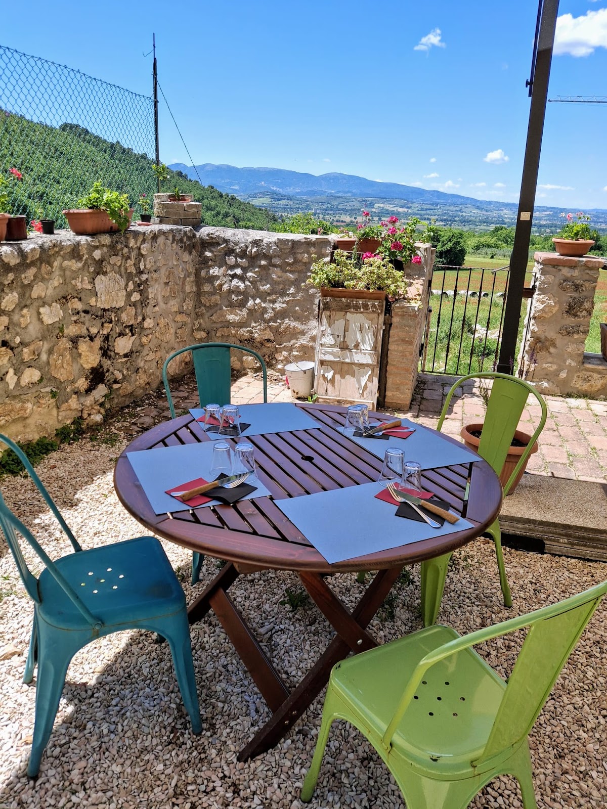 Tana Libera Gusti HOME RESTAURANT — Ristorante a Spoleto, Perugia
