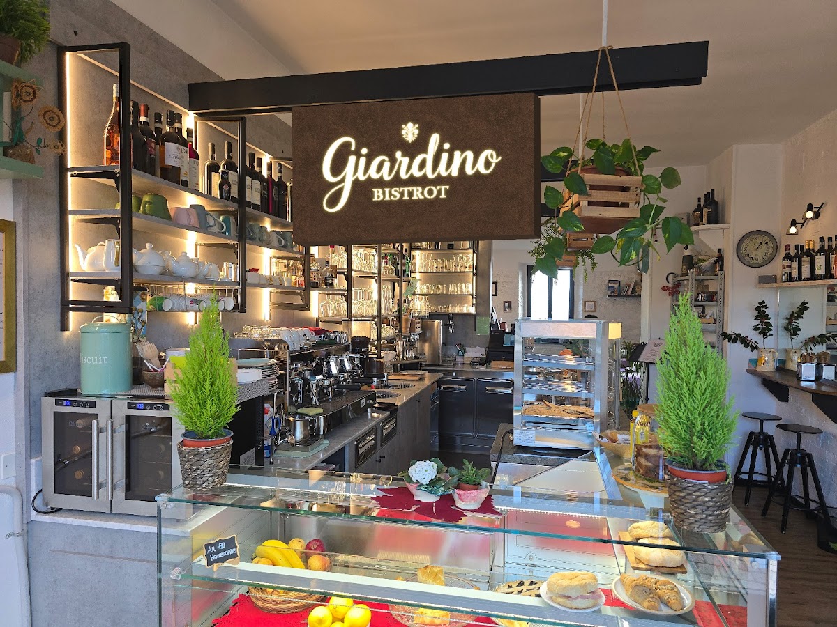 Giardino Bistrot — Ristorante a San Gimignano, Siena