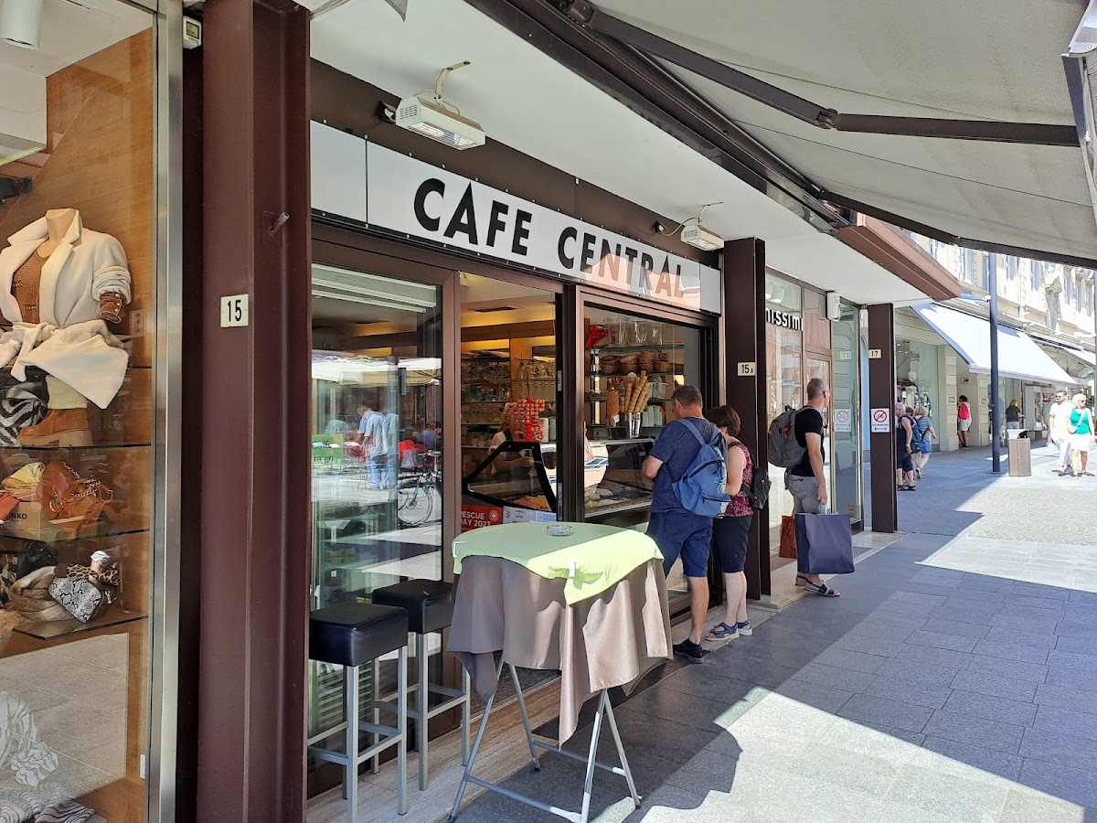 Cafe Central — Ristorante a Merano, Bolzano