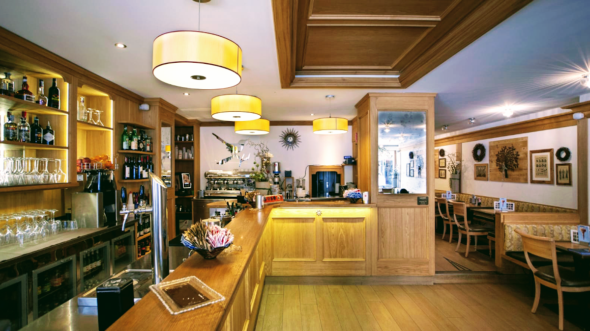 Pasticceria Embassy — Ristorante a Cortina d Ampezzo, Belluno
