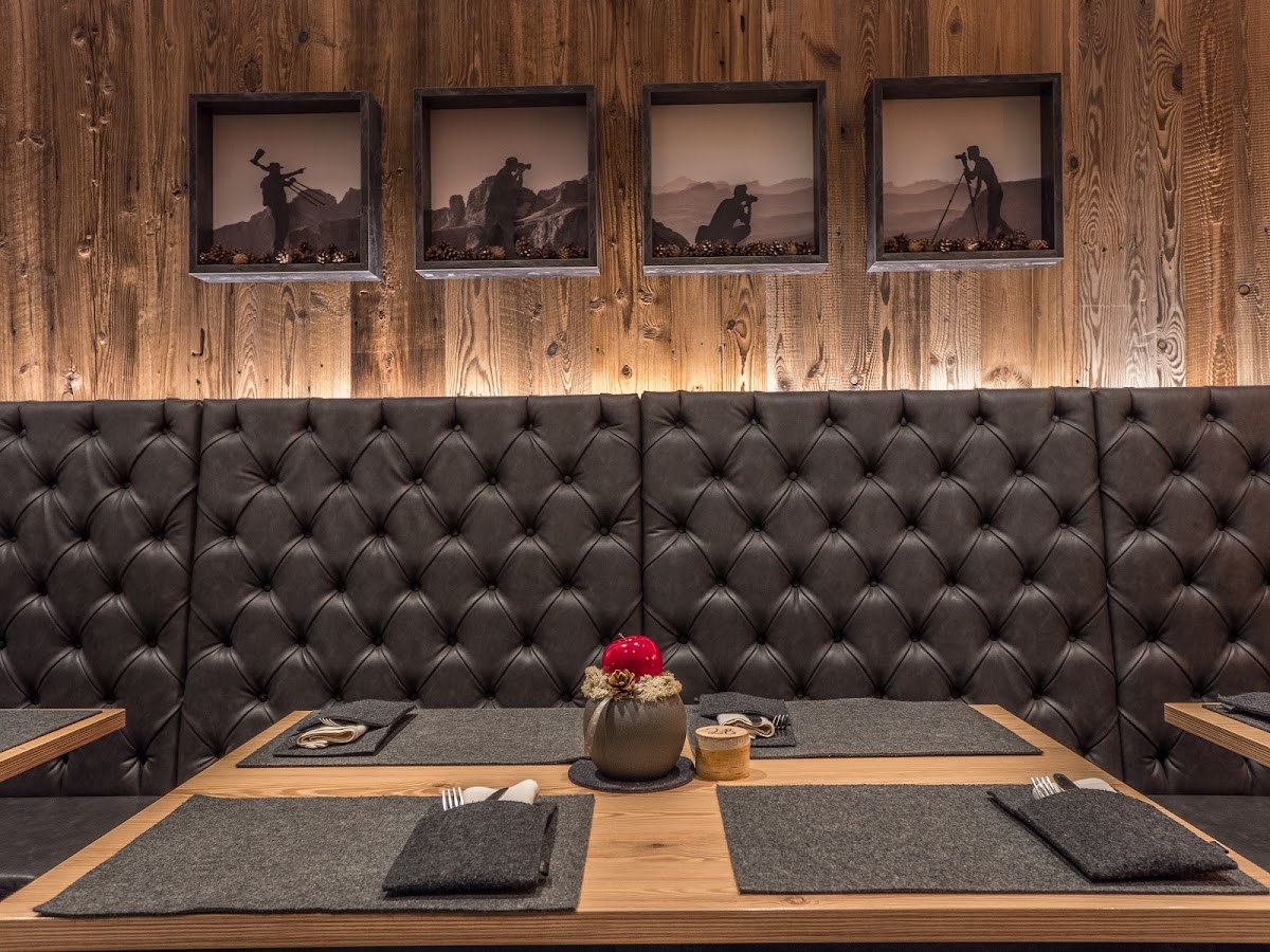 Cascade Ristorante Pizzeria Bar