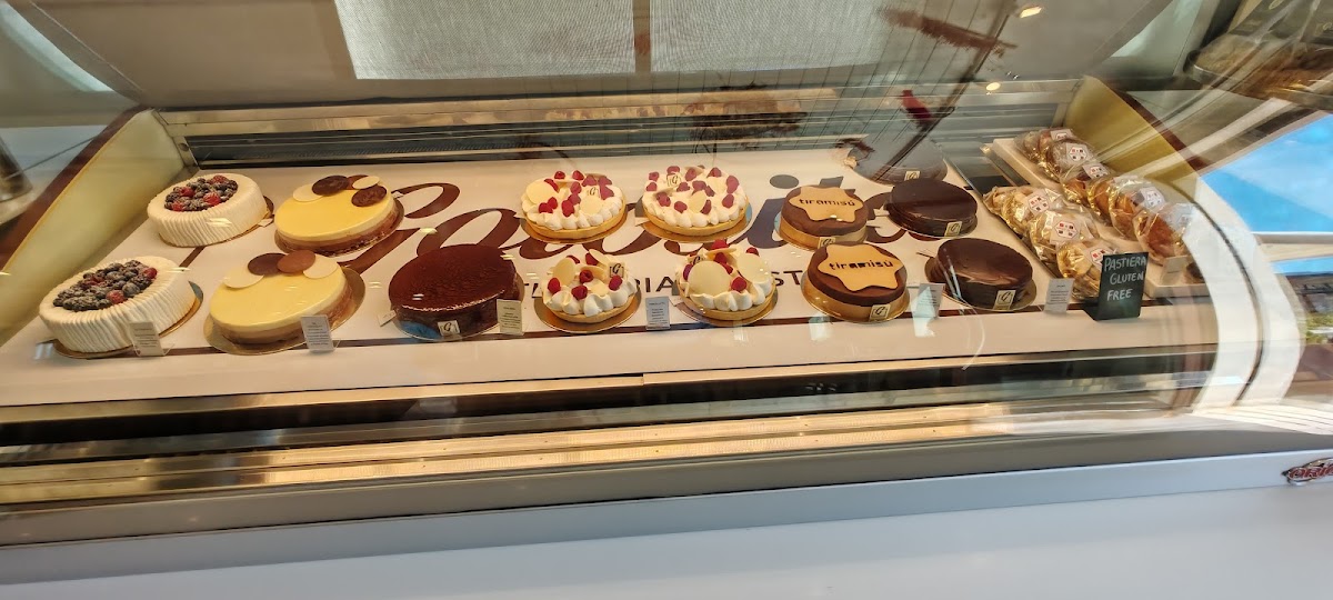 Golosità Pasticceria — Ristorante a Bassano del Grappa, Vicenza