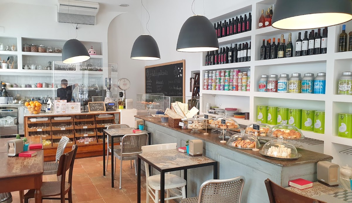 Dulcis Pasticceria | via Baylle — Ristorante a Cagliari, Cagliari