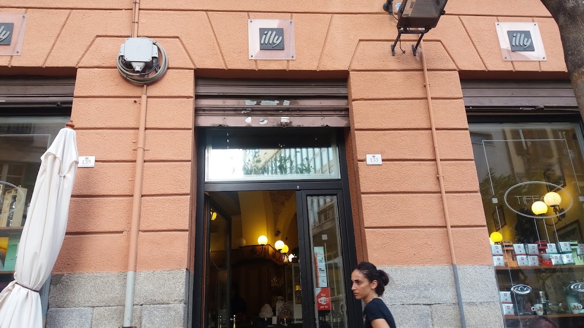 Caffetteria Tiffany — Ristorante a Cagliari, Cagliari